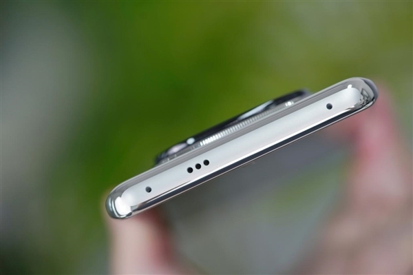 OPPO A3 Pro如何清理扬声器积尘_A3 Pro音频外放故障解决方法